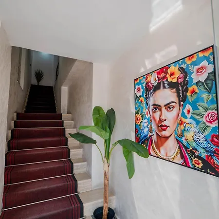 Diamond Prestige Otel Saranda